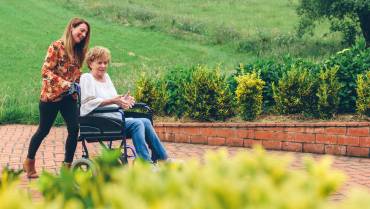 6 Activities for Seniors with Alzheimer’s and Dementia Patients