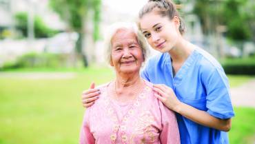 8 Benefits of In-Home Care vs. Facility options