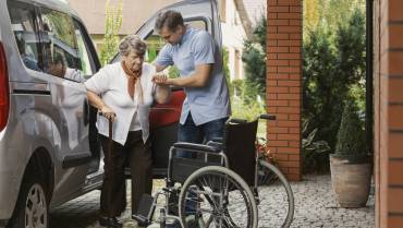 The Best Way to Travel with an Elderly Parent