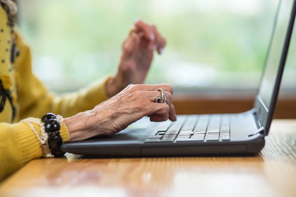 Elderly getting familiar with modern technology